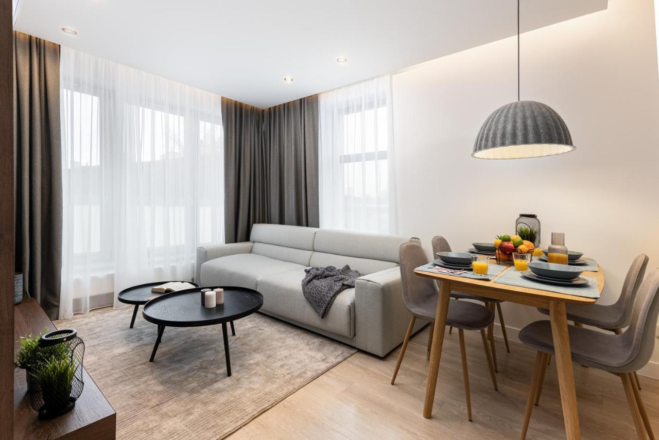 Househost Apartment: Miodowa 42/30 Street クラクフ エクステリア 写真
