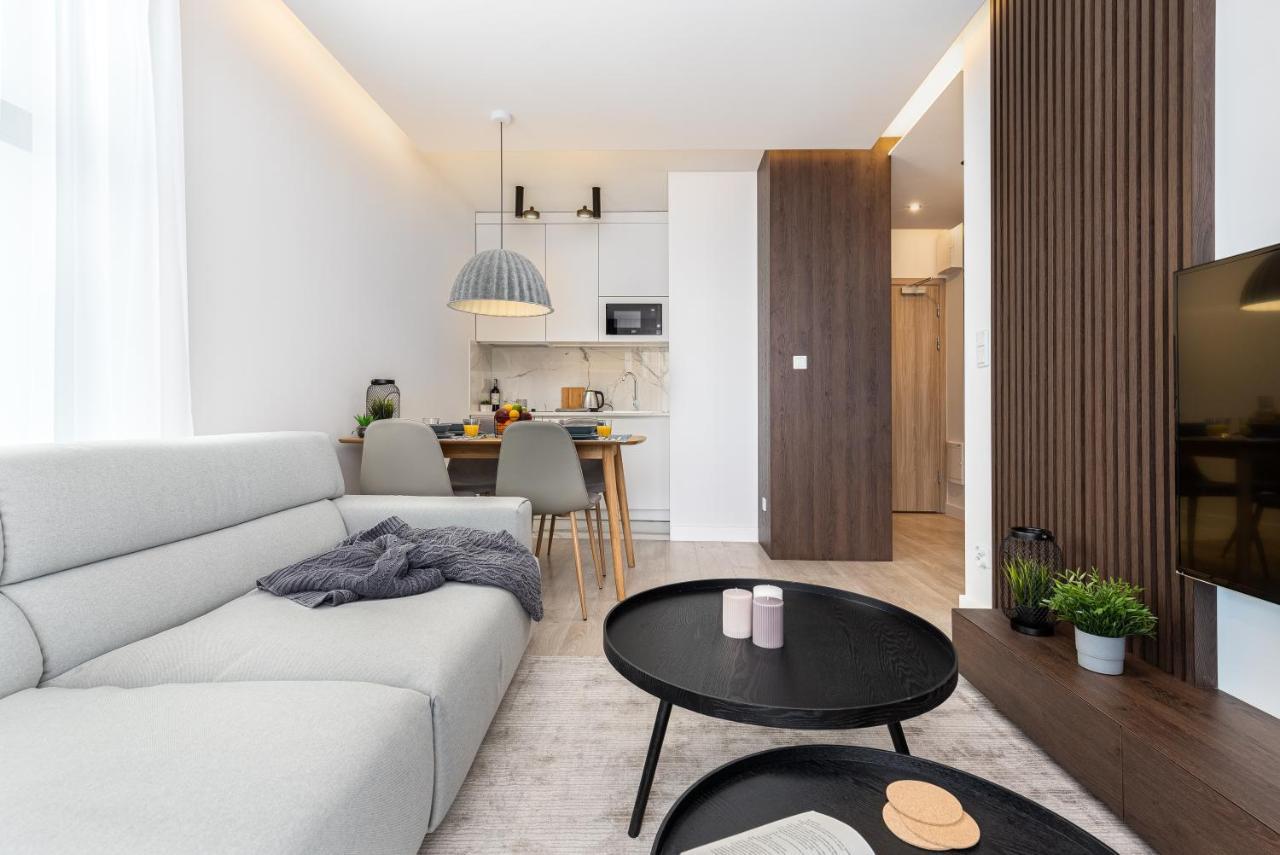 Househost Apartment: Miodowa 42/30 Street クラクフ エクステリア 写真