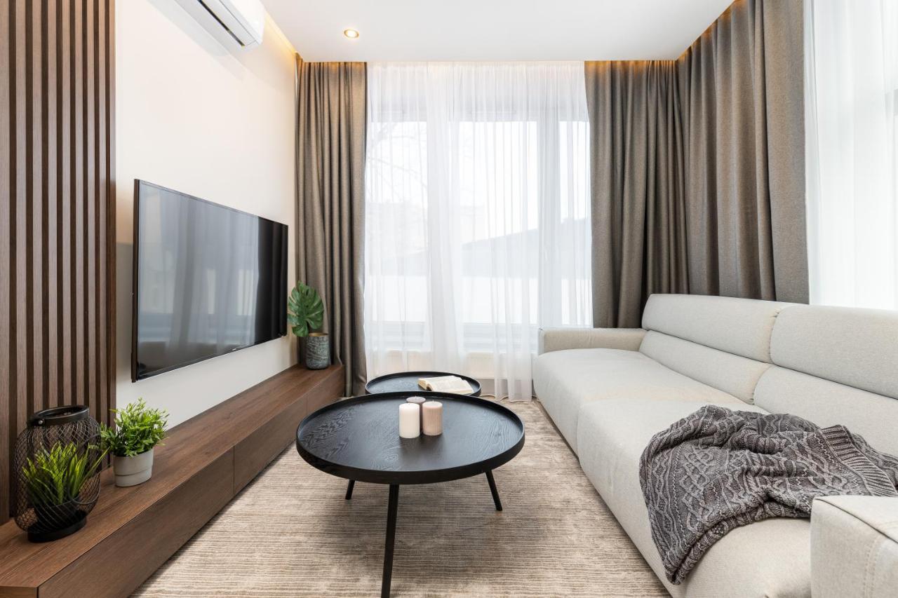 Househost Apartment: Miodowa 42/30 Street クラクフ エクステリア 写真
