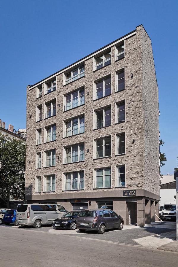 Househost Apartment: Miodowa 42/30 Street クラクフ エクステリア 写真